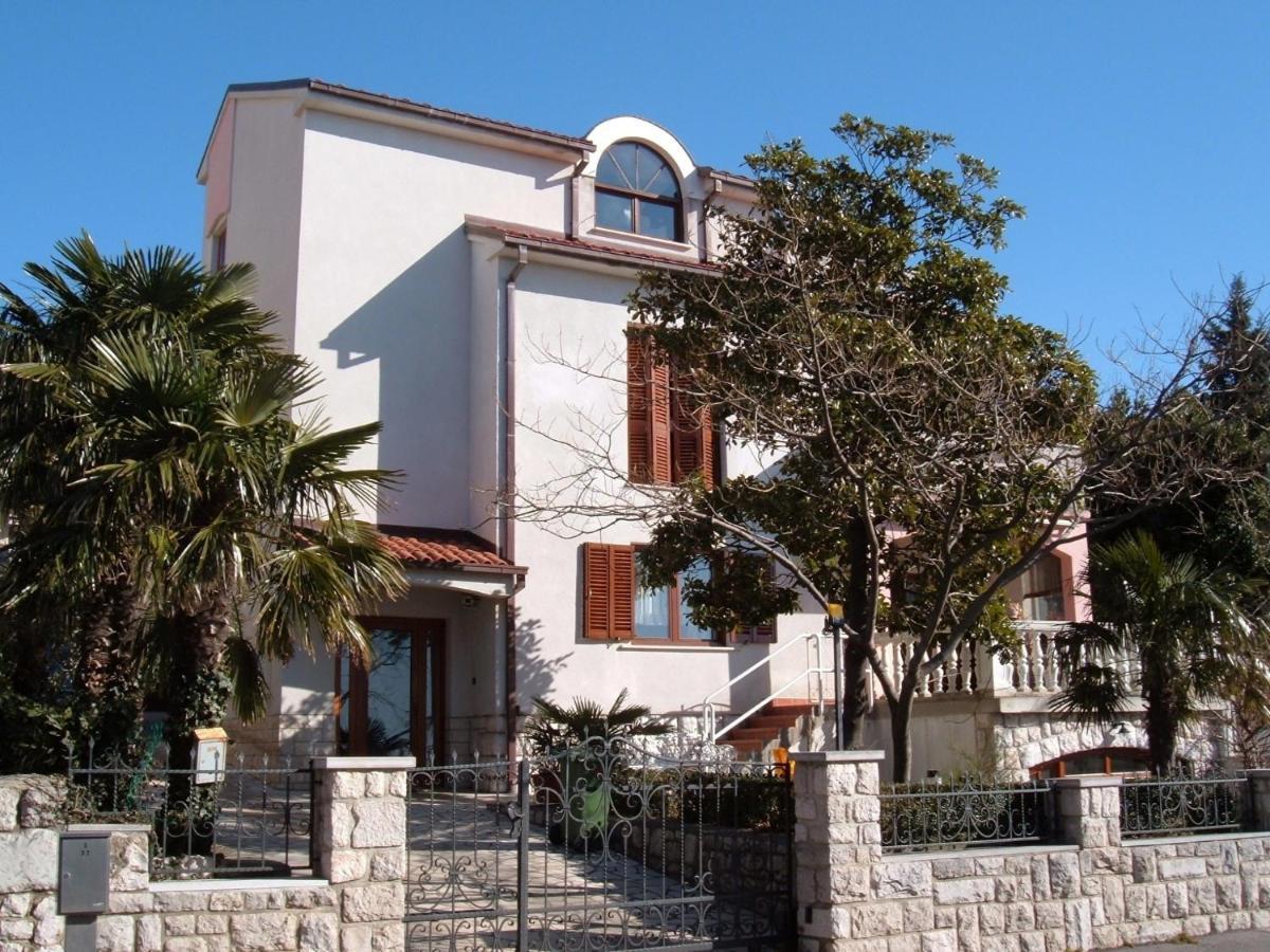 Apartmani Crikvenica 30072 - Goran Exterior foto